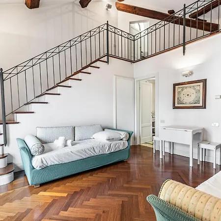 Brera Moscova - Classical - Wifi Milano